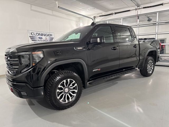 2023 GMC Sierra AT4