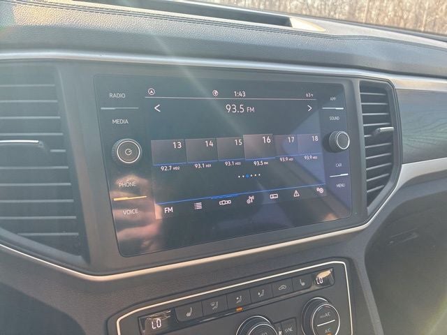 2021 Volkswagen Atlas 3.6L V6 SE w/Technology