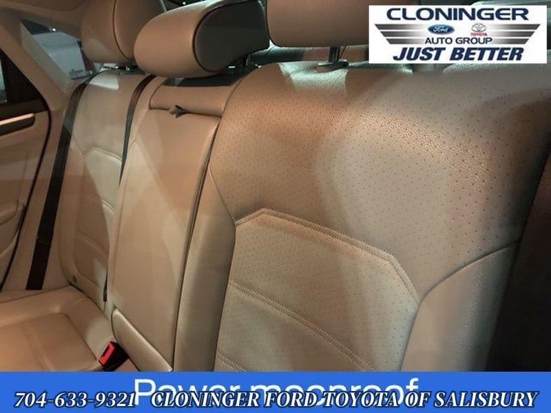 2018 Volkswagen Passat 2.0T SE