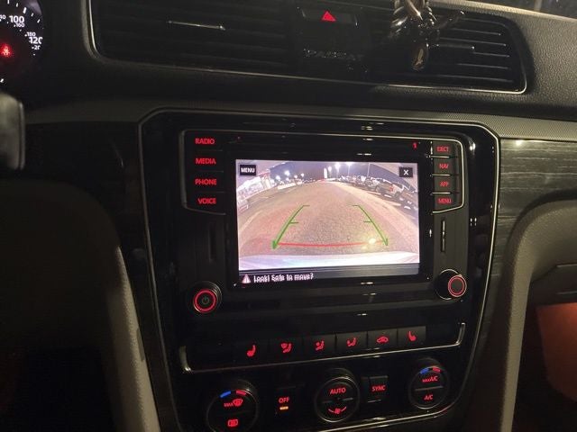 2018 Volkswagen Passat 2.0T SE