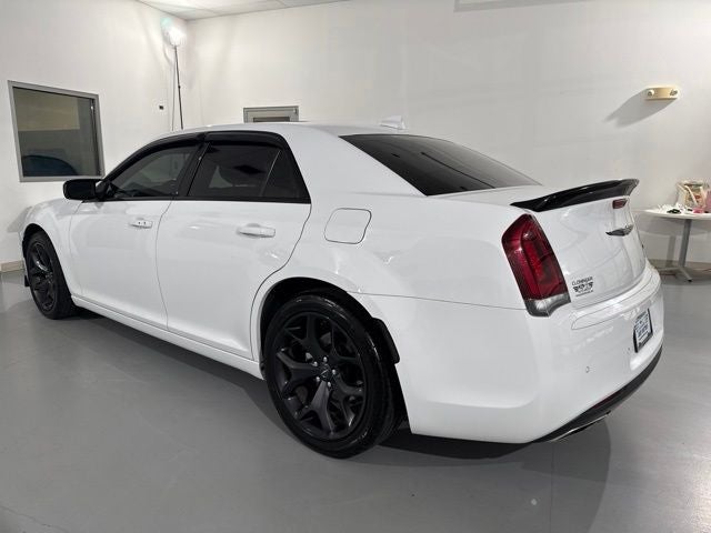2022 Chrysler 300 S