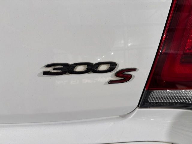 2022 Chrysler 300 S