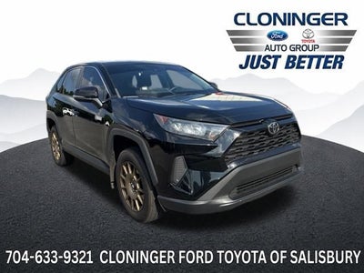 2022 Toyota RAV4 LE