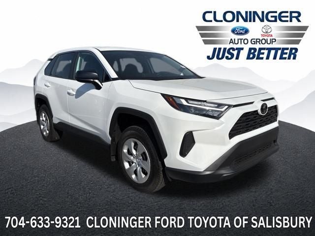 2025 Toyota RAV4 LE