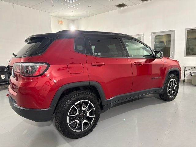 2025 Jeep Compass Trailhawk