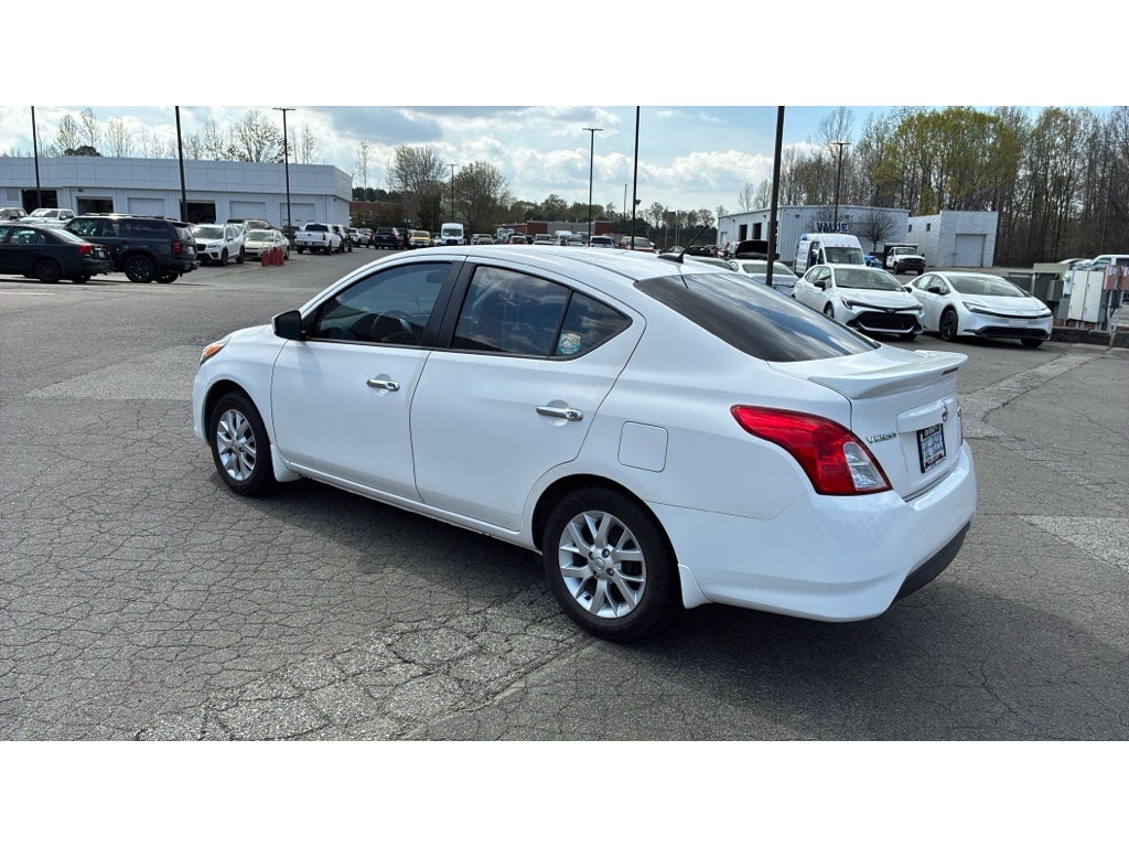 2017 Nissan Versa SV