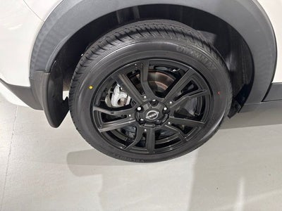 2022 Nissan Kicks SR
