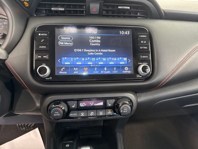 2022 Nissan Kicks SR