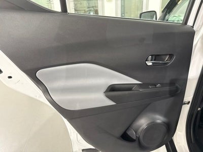 2022 Nissan Kicks SR