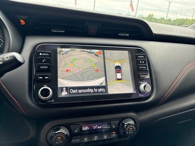 2022 Nissan Kicks SR
