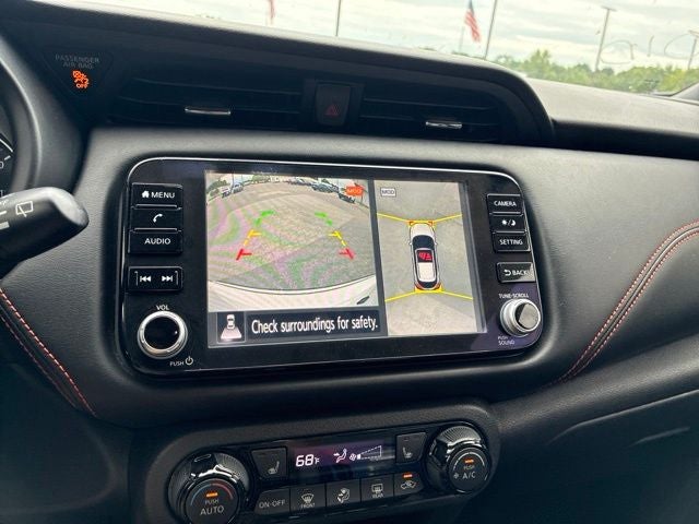 2022 Nissan Kicks SR