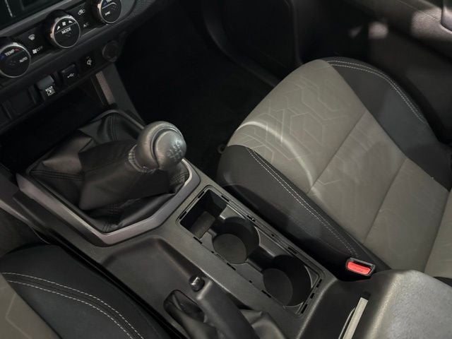 2022 Toyota Tacoma TRD Off-Road V6