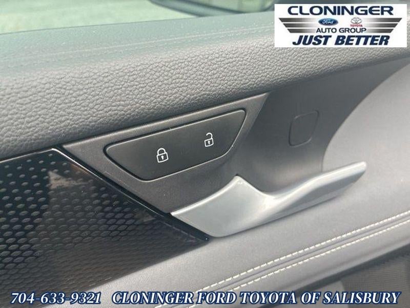 2025 Volkswagen Tiguan SE