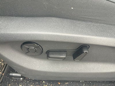 2025 Volkswagen Tiguan SE