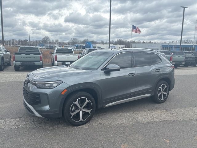 2025 Volkswagen Tiguan SE