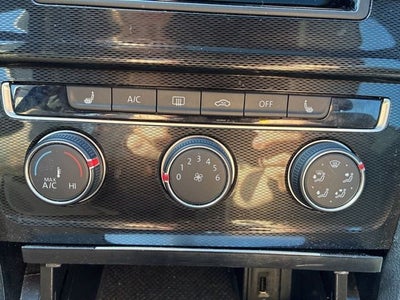 2016 Volkswagen Golf GTI SE w/Performance Pkg