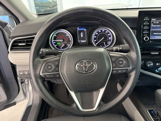 2022 Toyota Camry Hybrid LE
