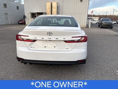 2025 Toyota Camry SE