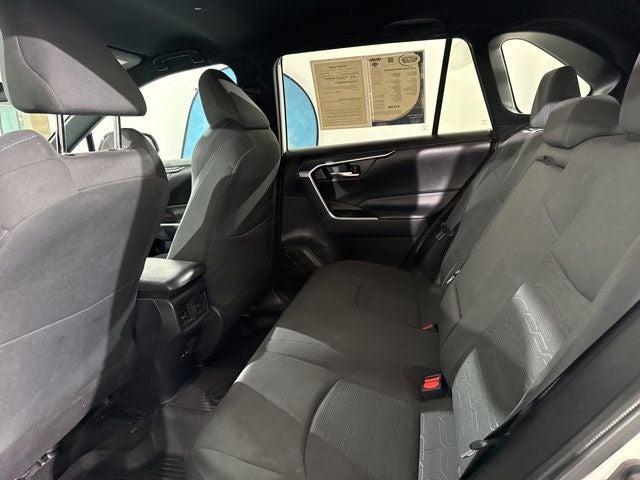 2022 Toyota RAV4 Hybrid SE