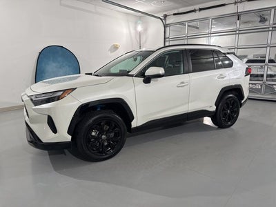 2022 Toyota RAV4 Hybrid SE