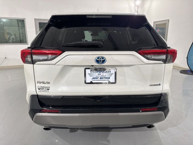 2022 Toyota RAV4 Hybrid SE