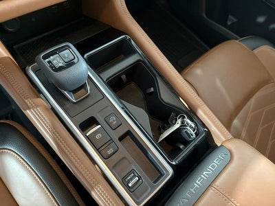 2024 Nissan Pathfinder Platinum