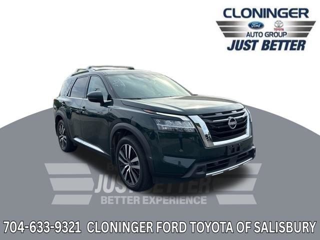 2023 Nissan Pathfinder Platinum