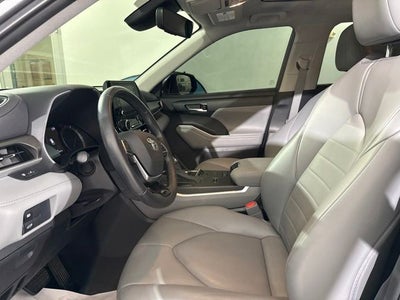 2021 Toyota Highlander Hybrid XLE