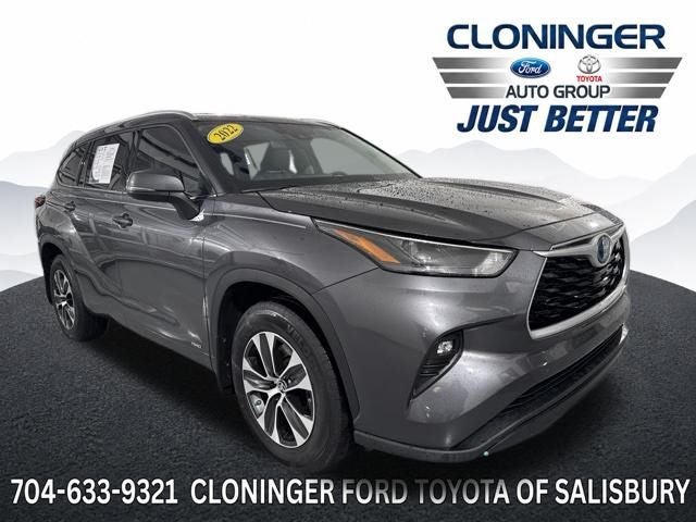 2022 Toyota Highlander Hybrid XLE