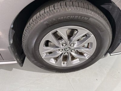 2024 Toyota Sienna XLE 7 Passenger