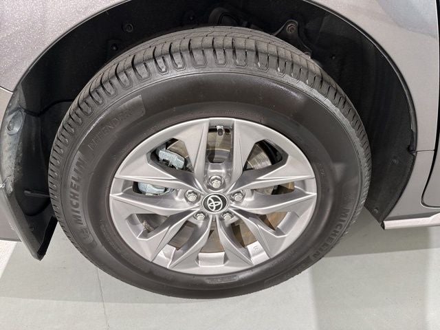 2024 Toyota Sienna XLE 7 Passenger