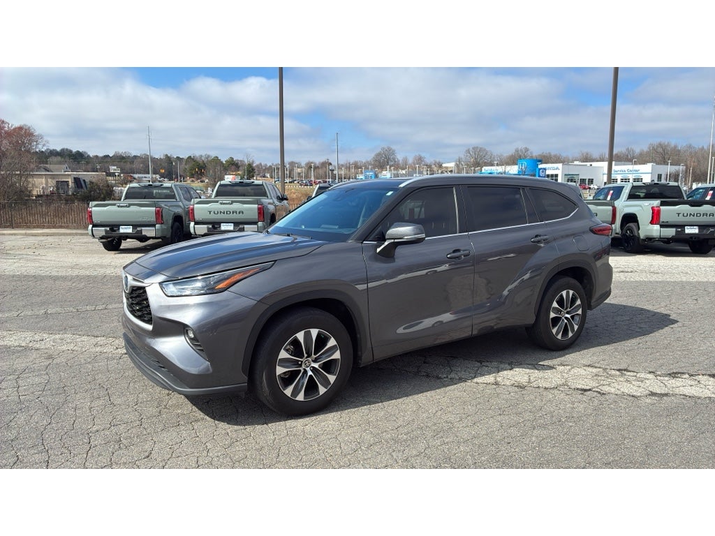 2023 Toyota Highlander Hybrid Hybrid XLE