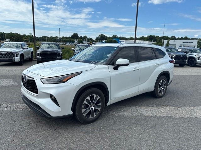 2023 Toyota Highlander Hybrid XLE