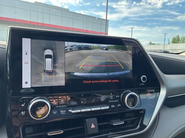 2025 Toyota Highlander Platinum