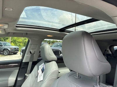 2025 Toyota Highlander Platinum