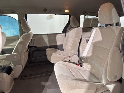 2015 Toyota Sienna LE 8 Passenger