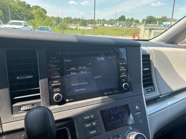 2020 Toyota Sienna LE 8 Passenger