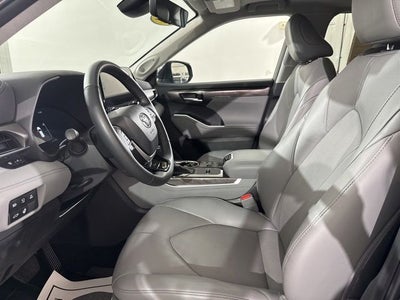 2024 Toyota Highlander Hybrid Limited