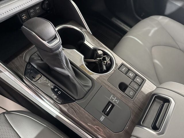 2024 Toyota Highlander Hybrid Limited