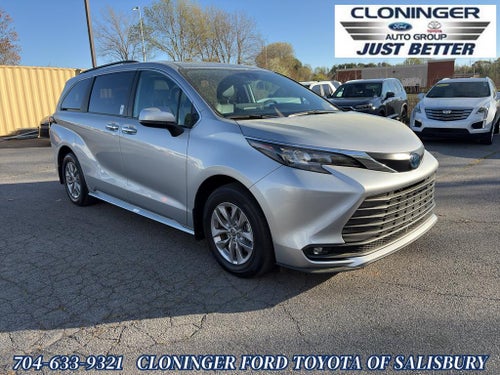 2025 Toyota Sienna XLE