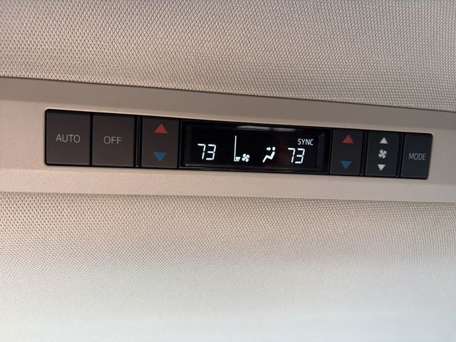 2025 Toyota Sienna XLE 8 Passenger