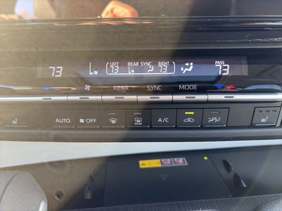 2025 Toyota Sienna XLE 8 Passenger