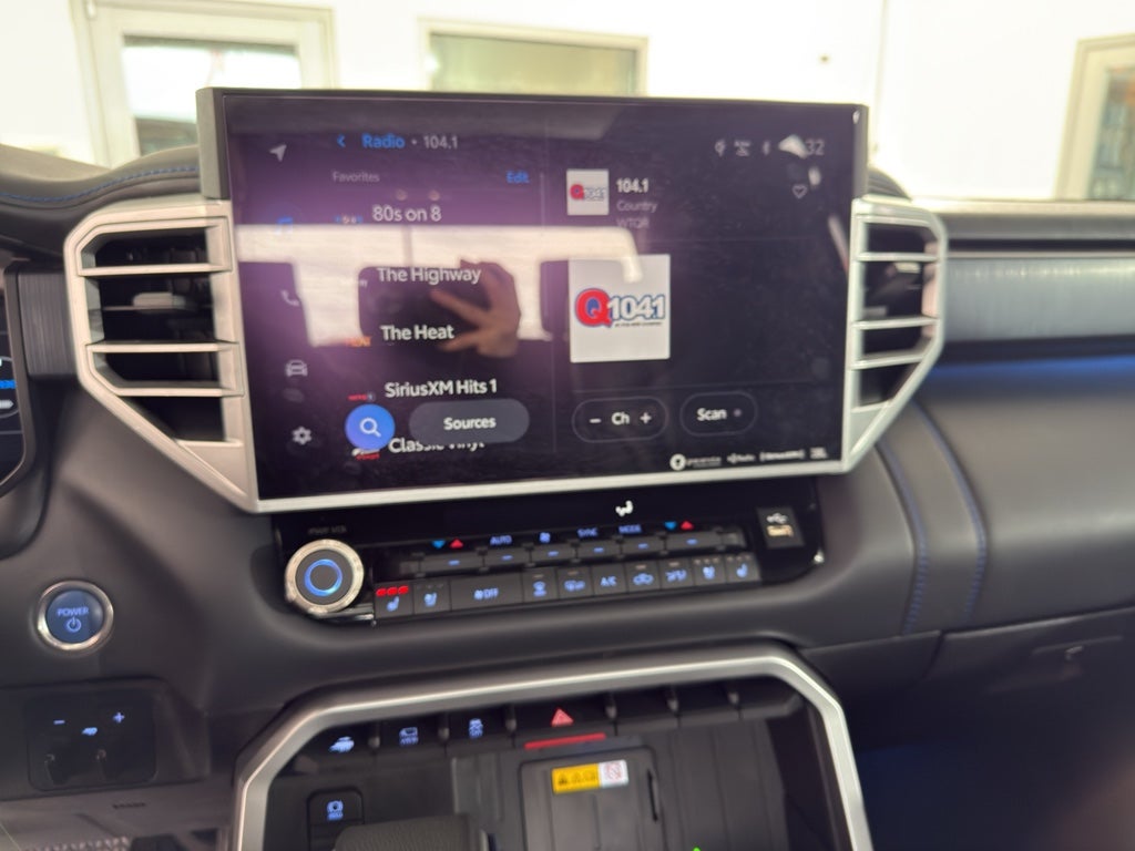 2024 Toyota Tundra Hybrid Platinum Hybrid