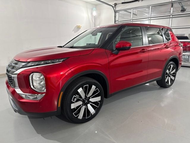 2025 Mitsubishi Outlander SE