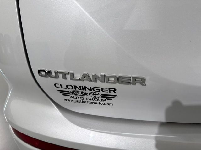 2024 Mitsubishi Outlander SE Black Edition