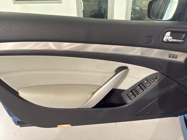 2011 INFINITI G37 Base