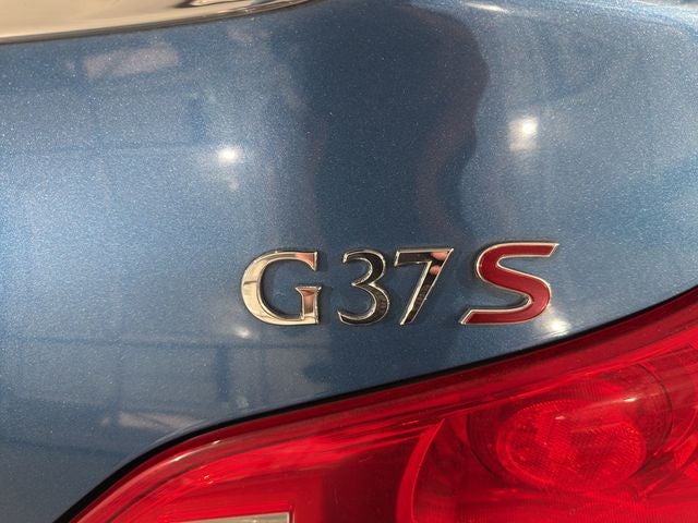 2011 INFINITI G37 Base