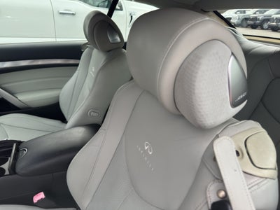 2011 INFINITI G37 BASE