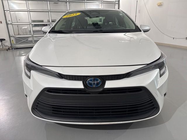 2025 Toyota Corolla Hybrid LE