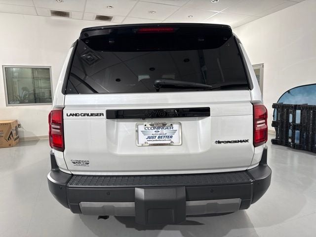 2025 Toyota Land Cruiser Base